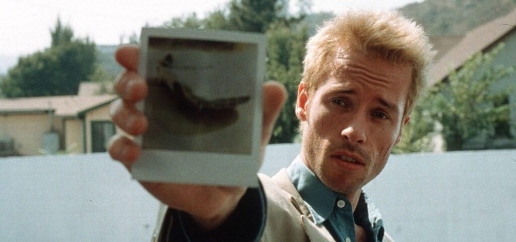 A still from the 2000 film Memento, used as an example of nonlinear narratives in screenwriting