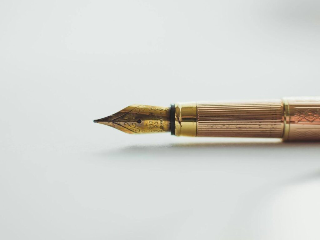 V.O. vs O.S. in screenwriting