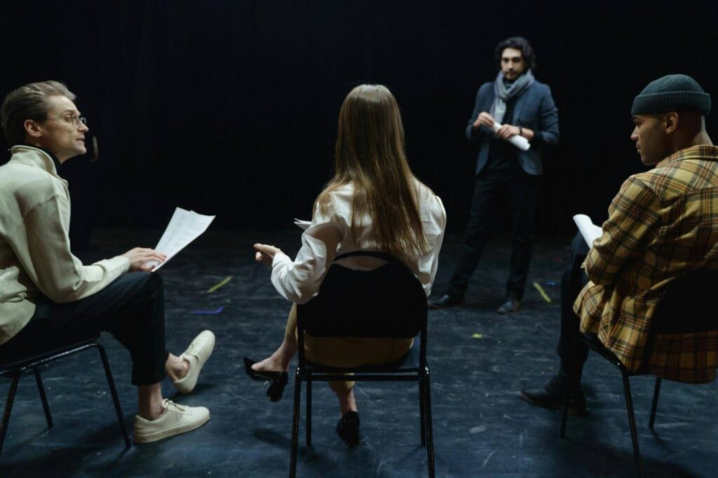 a circle read of a play