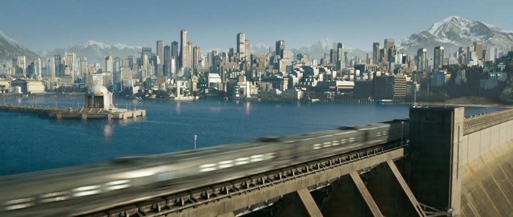 A train rolling into Panem in The Hunger Games